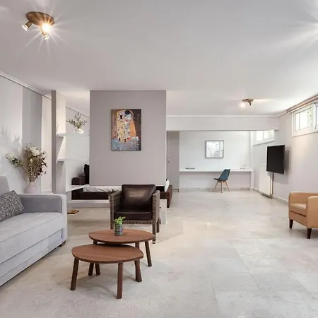 Eretria Luxurious Seafront Chalkida