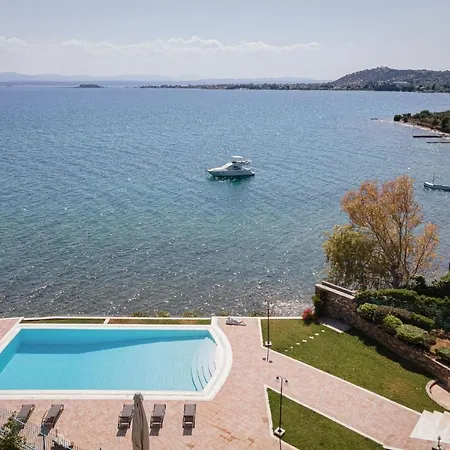 Apartment Eretria Luxurious Seafront Chalkida