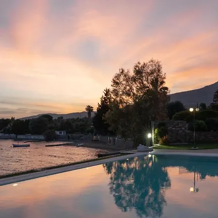 Apartment Eretria Luxurious Seafront *