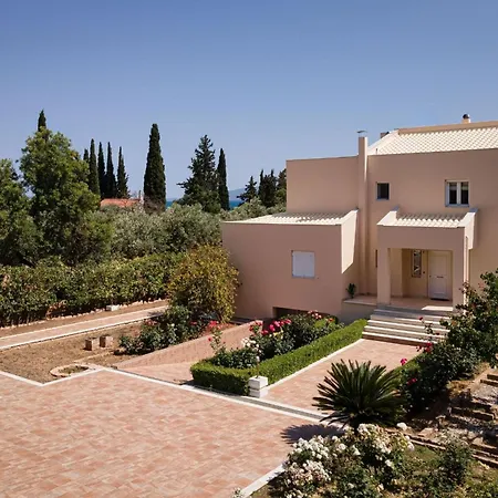 Eretria Luxurious Seafront Apartment