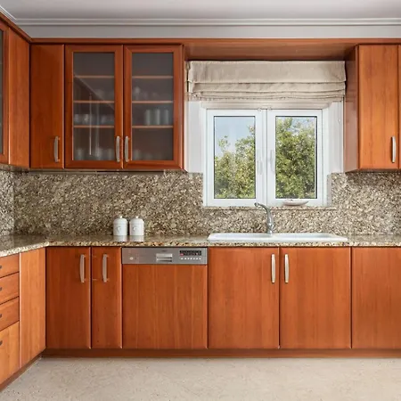 Eretria Luxurious Seafront Chalkís