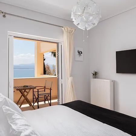 Eretria Luxurious Seafront Chalkís