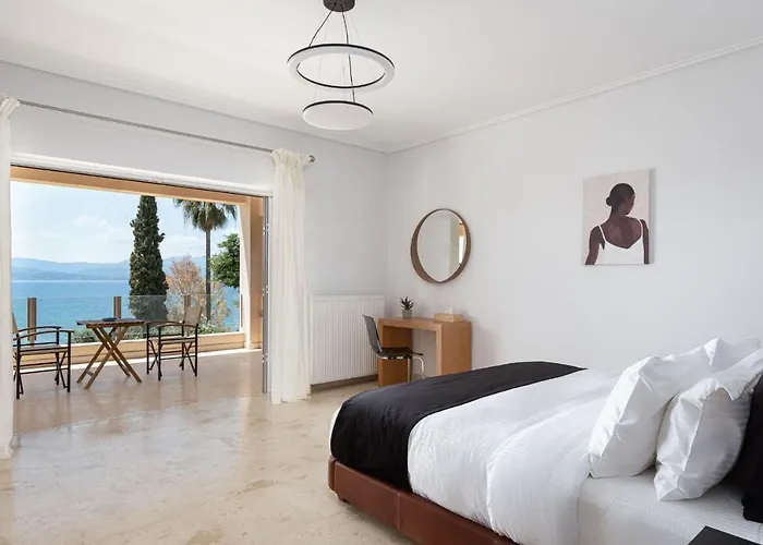 Eretria Luxurious Seafront Apartment *