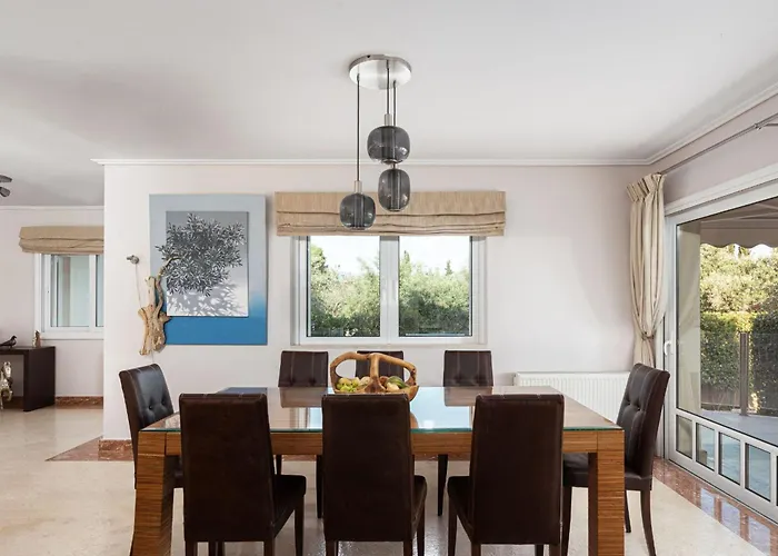 Eretria Luxurious Seafront