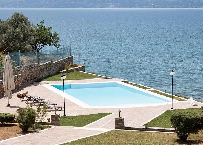 Apartment Eretria Luxurious Seafront